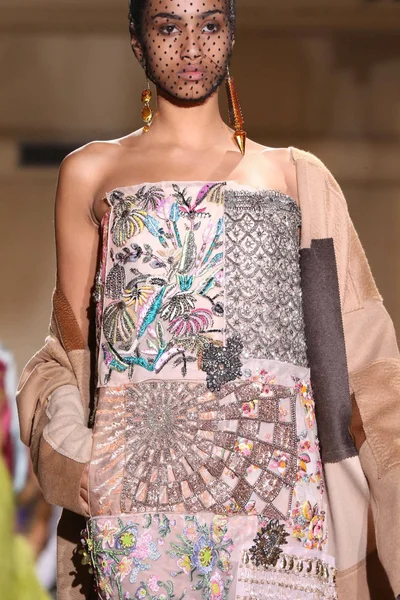 Look 66